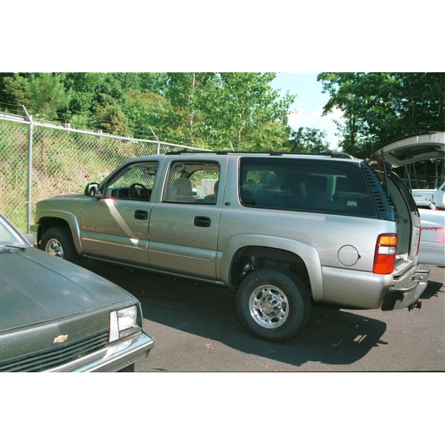 2002 Chevrolet Suburban Exterior