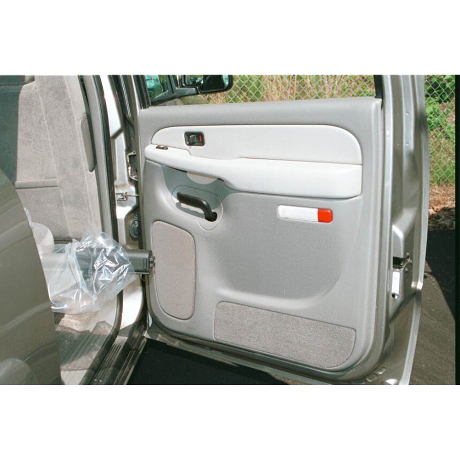 2002 Chevrolet Tahoe Rear door speaker location