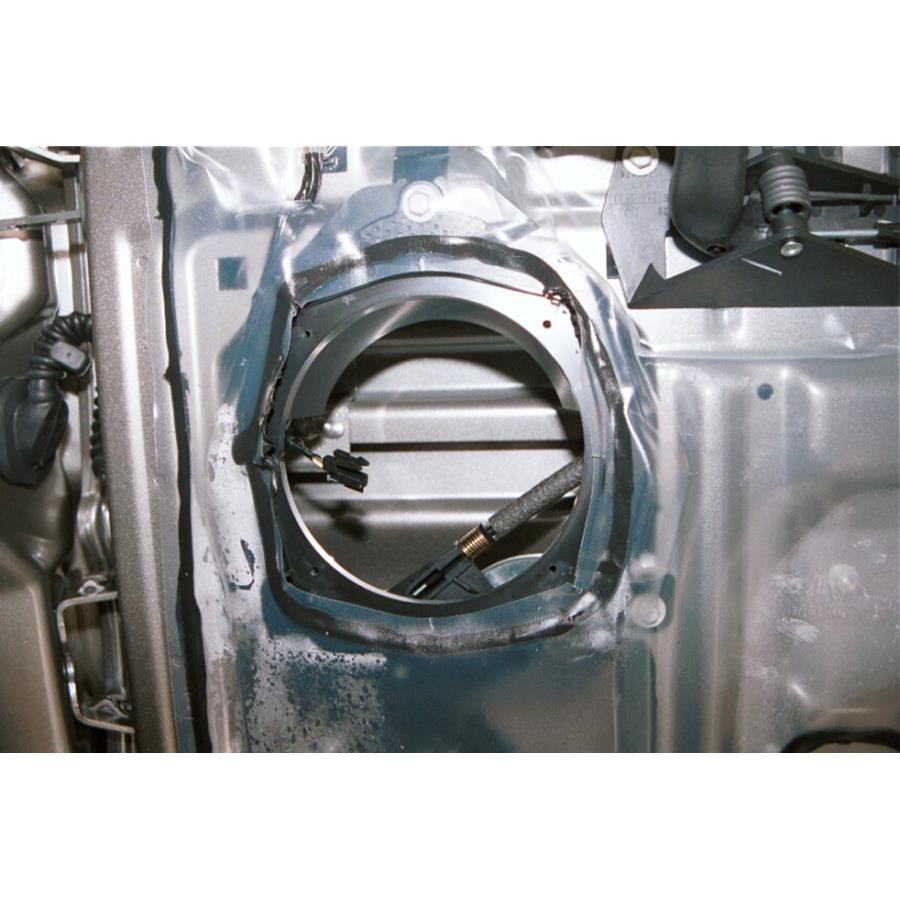 2003 GMC Yukon Denali Rear door speaker removed