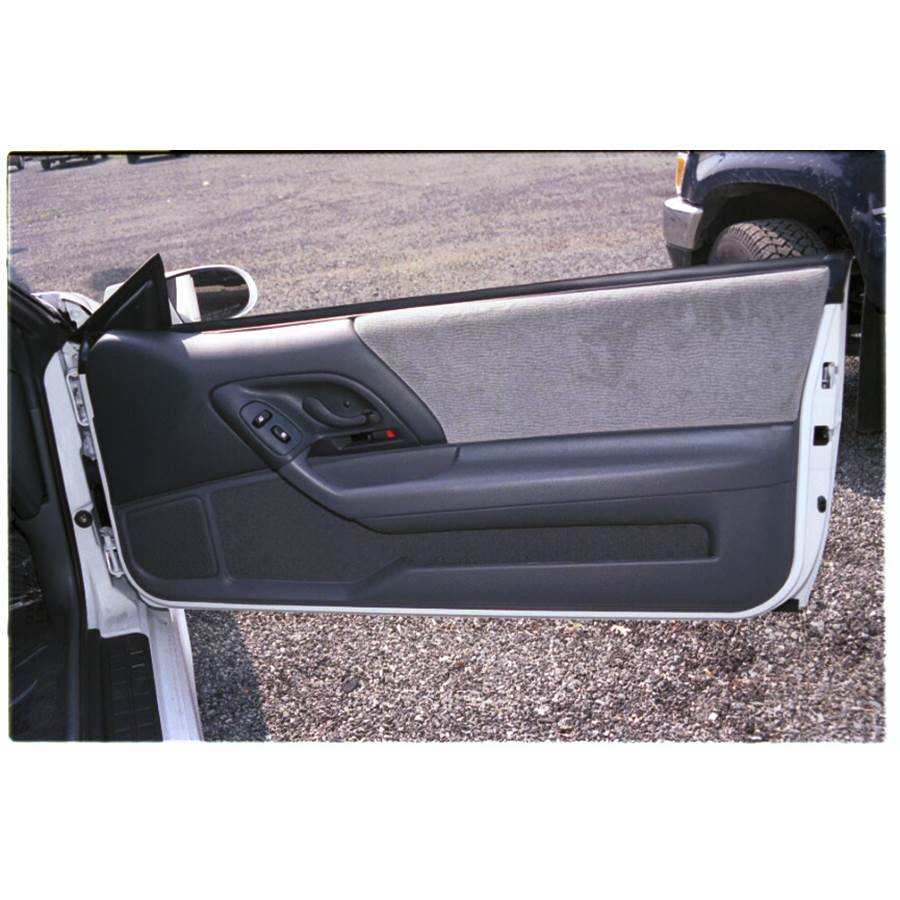 1998 Chevrolet Camaro Front door speaker location