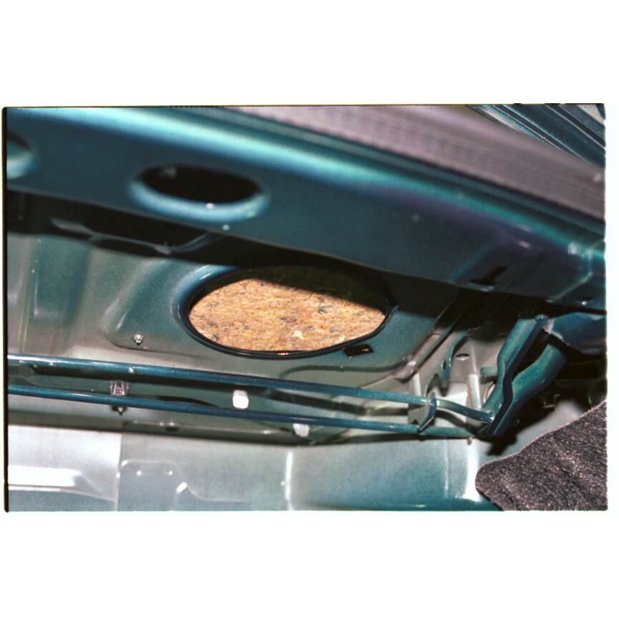 1998 Chevrolet Prizm Rear deck speaker removed