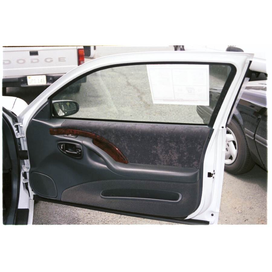1995 Chevrolet Monte Carlo Front door speaker location