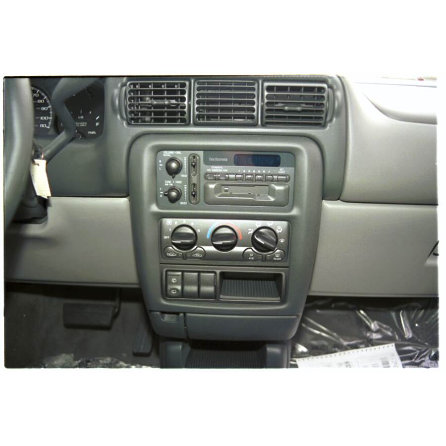 1998 Chevrolet Venture Factory Radio