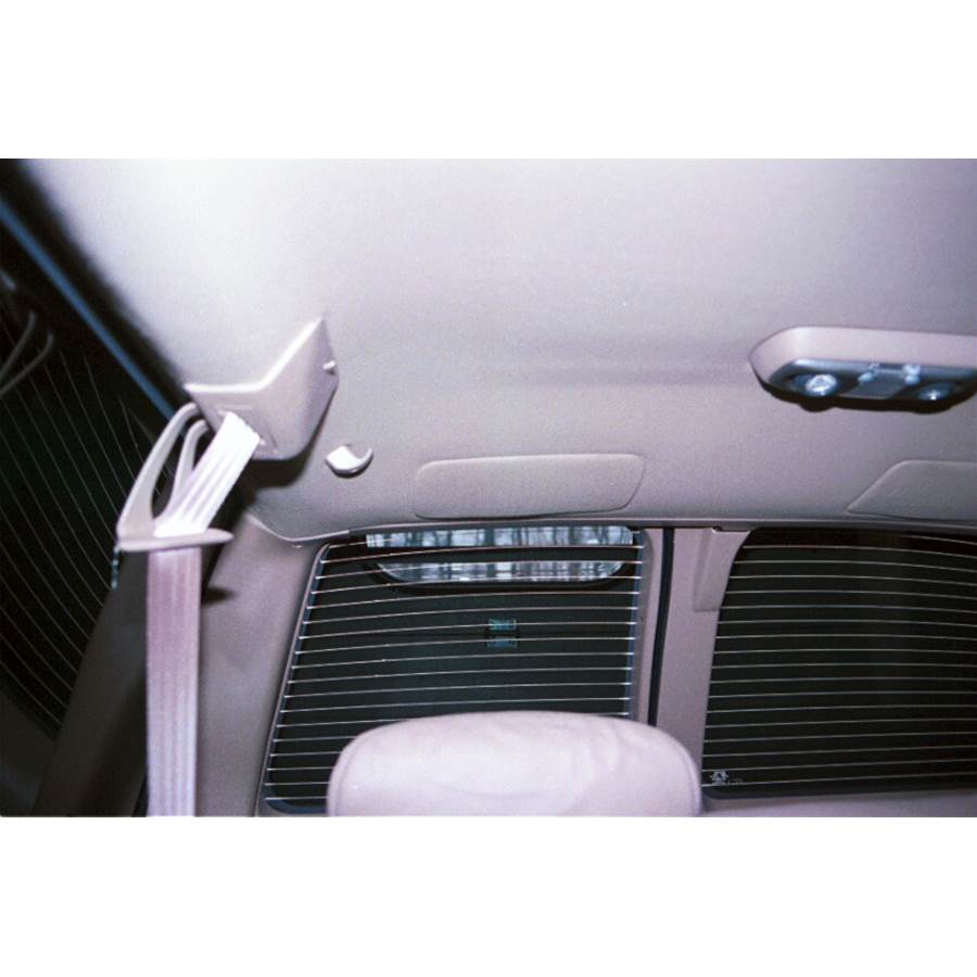 1995 GMC Yukon Rear roof speaker location
