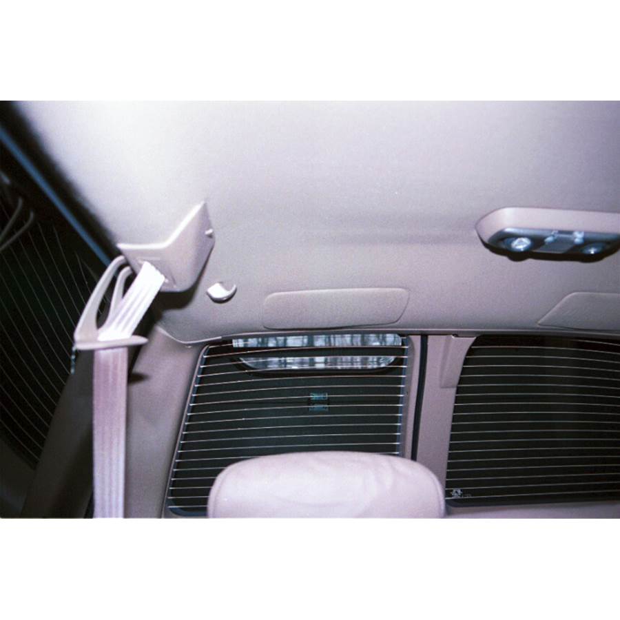1996 GMC Yukon Rear roof speaker location