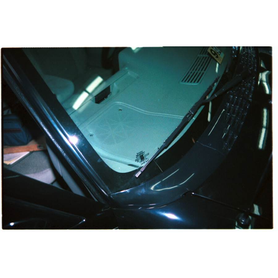 1996 GMC Jimmy Dash speaker location