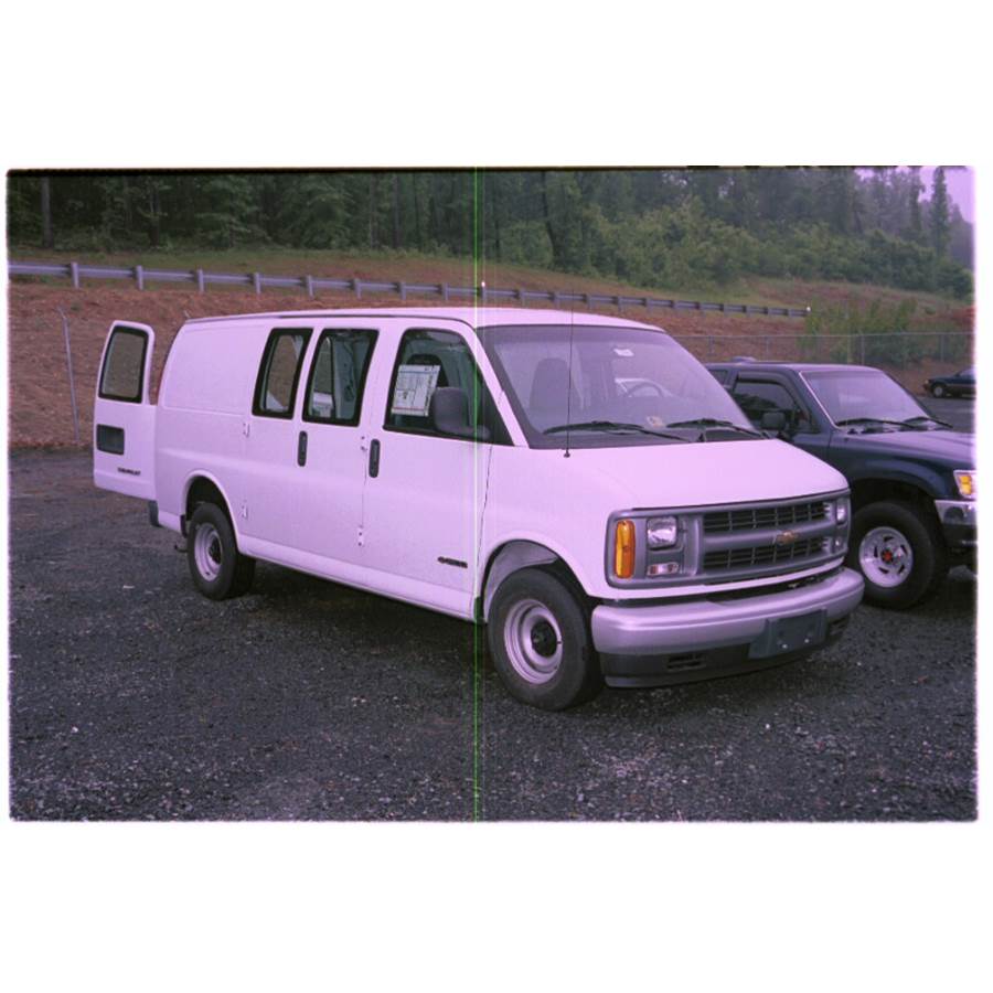 1999 GMC Savana Exterior