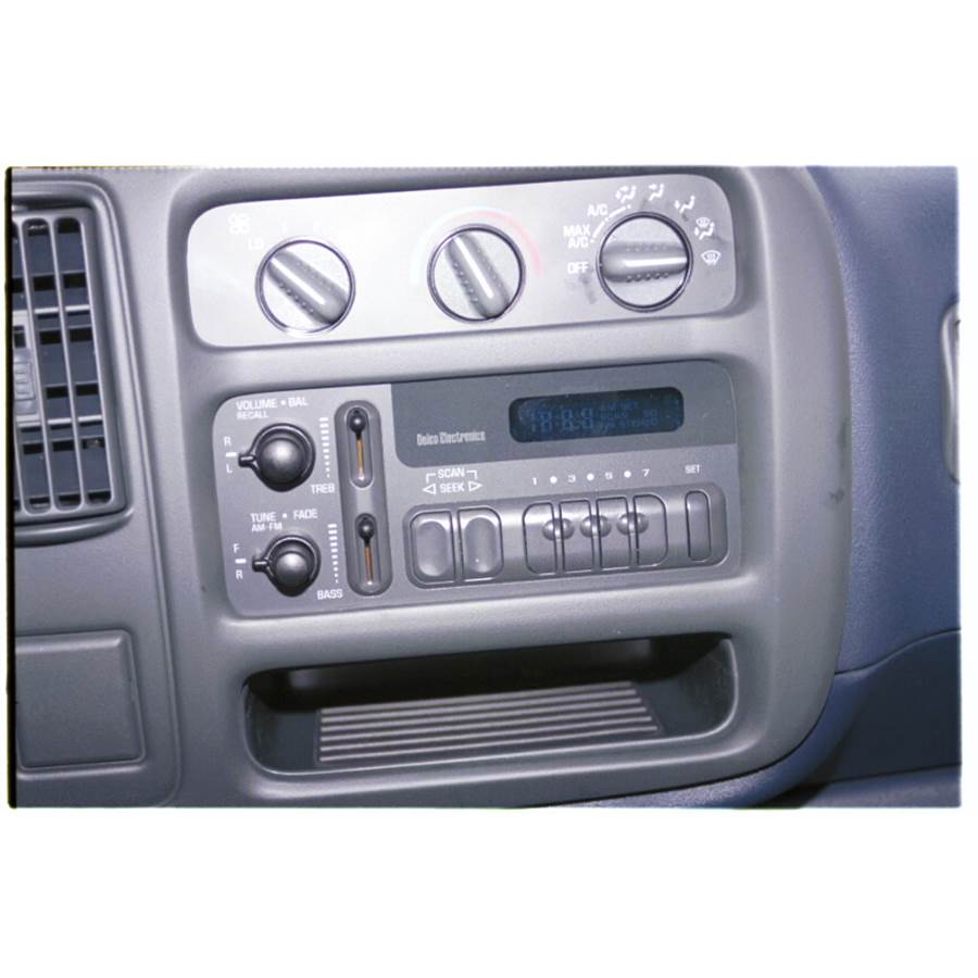 1998 GMC Savana Factory Radio