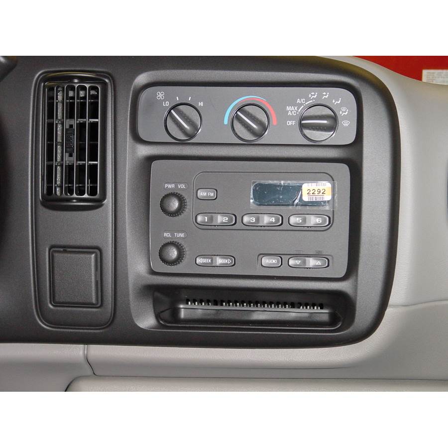 2001 Chevrolet Express Factory Radio
