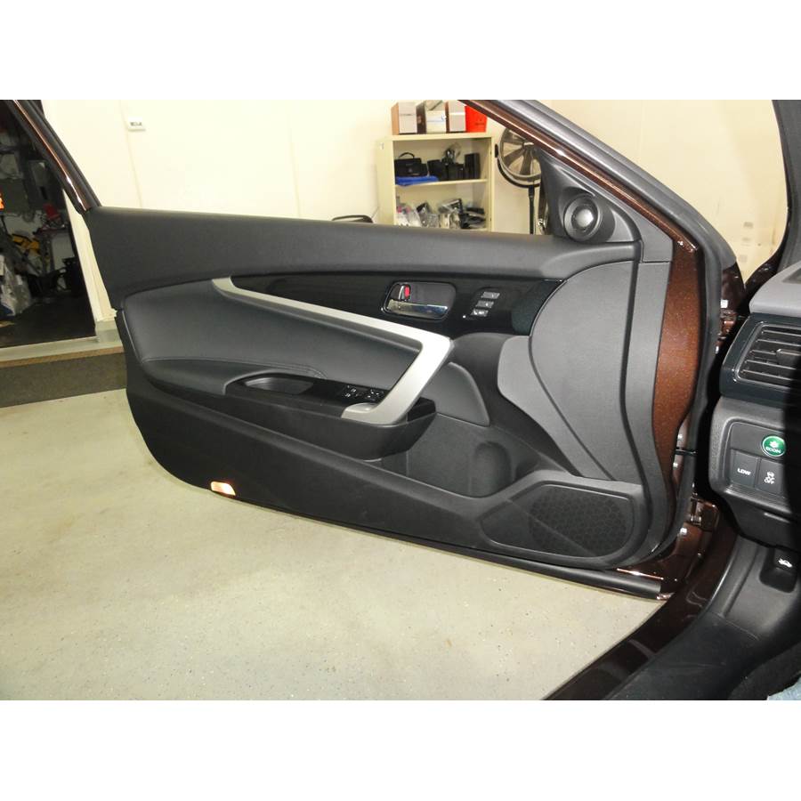 2016 Honda Accord EX Front door speaker location
