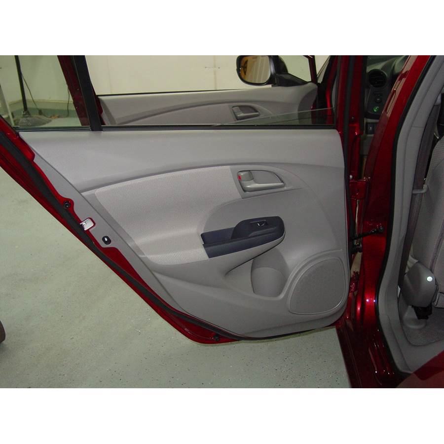 2014 Honda Insight Rear door speaker location