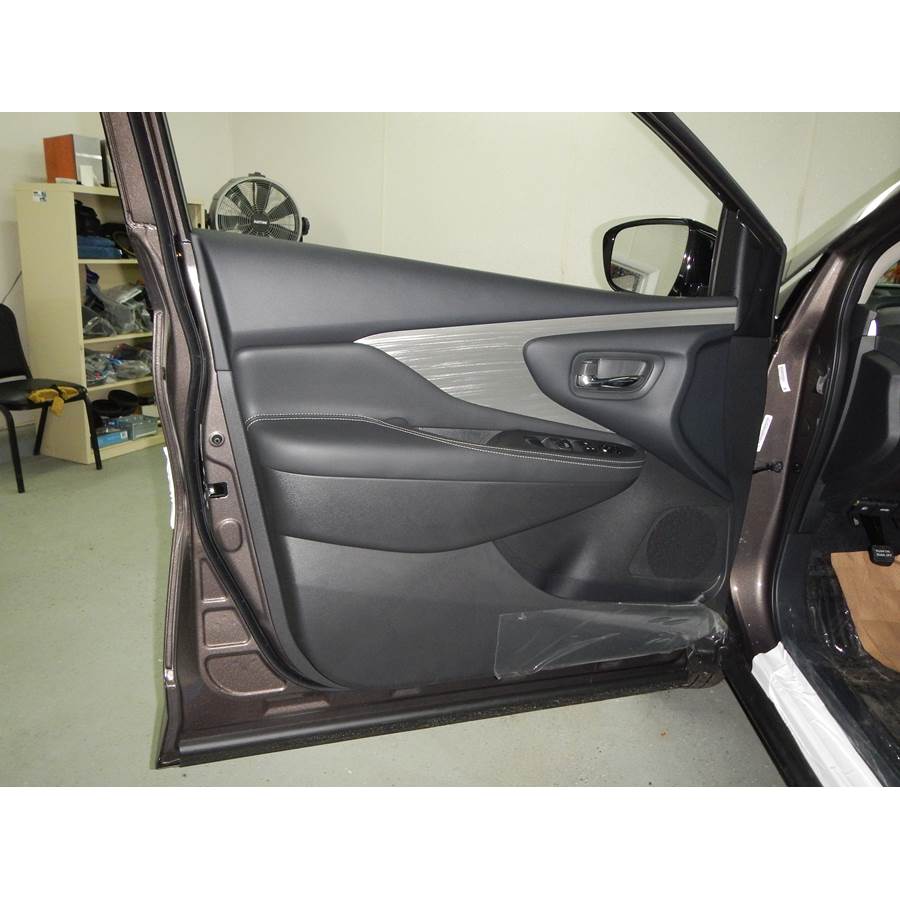 2020 Nissan Murano Front door speaker location