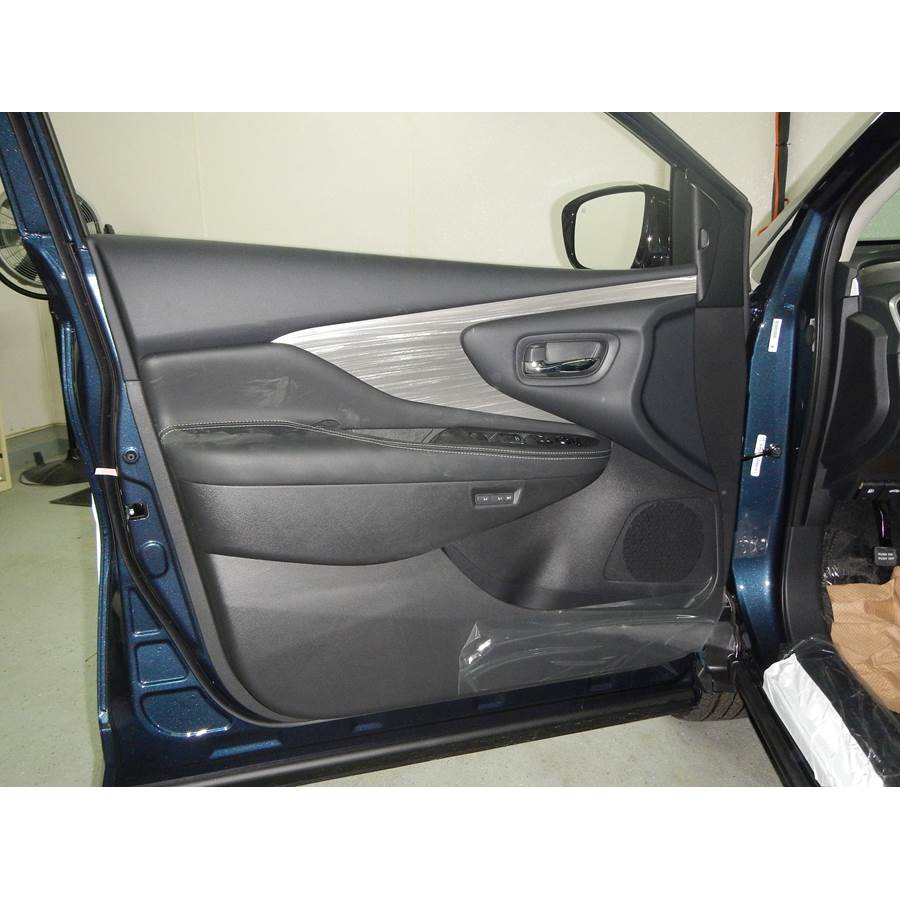 2015 Nissan Murano Front door speaker location