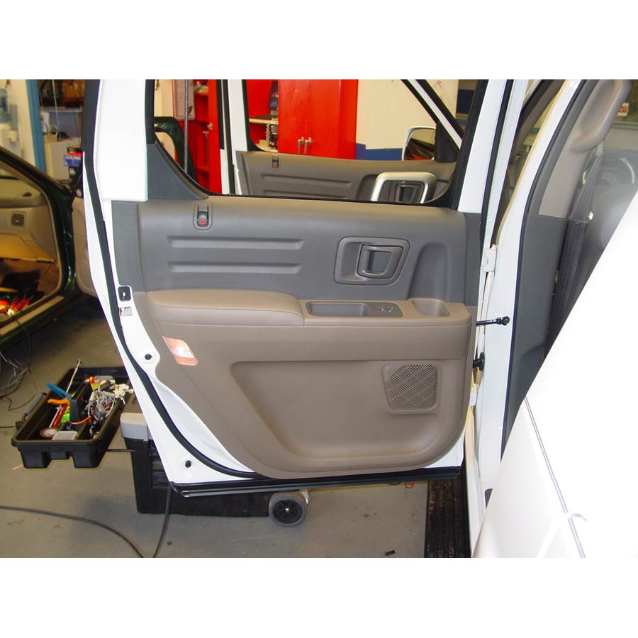 2013 Honda Ridgeline Rear door speaker location