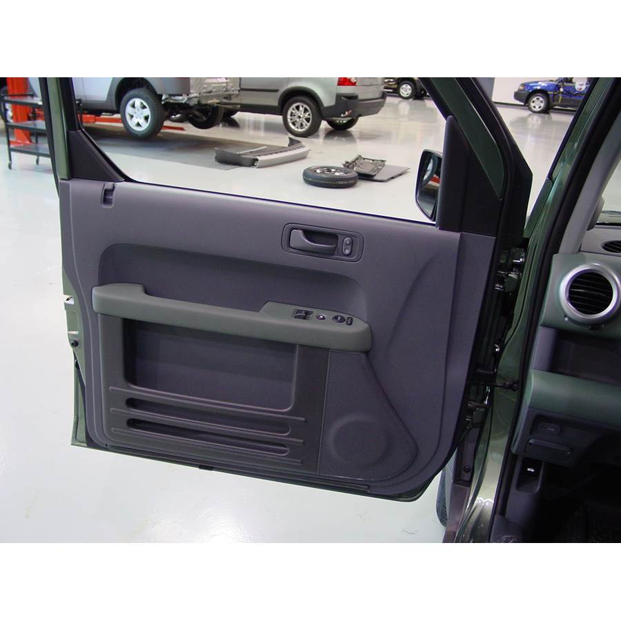 2007 Honda Element LX Front door speaker location