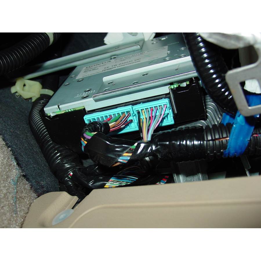 2005 Honda Odyssey Factory amplifier