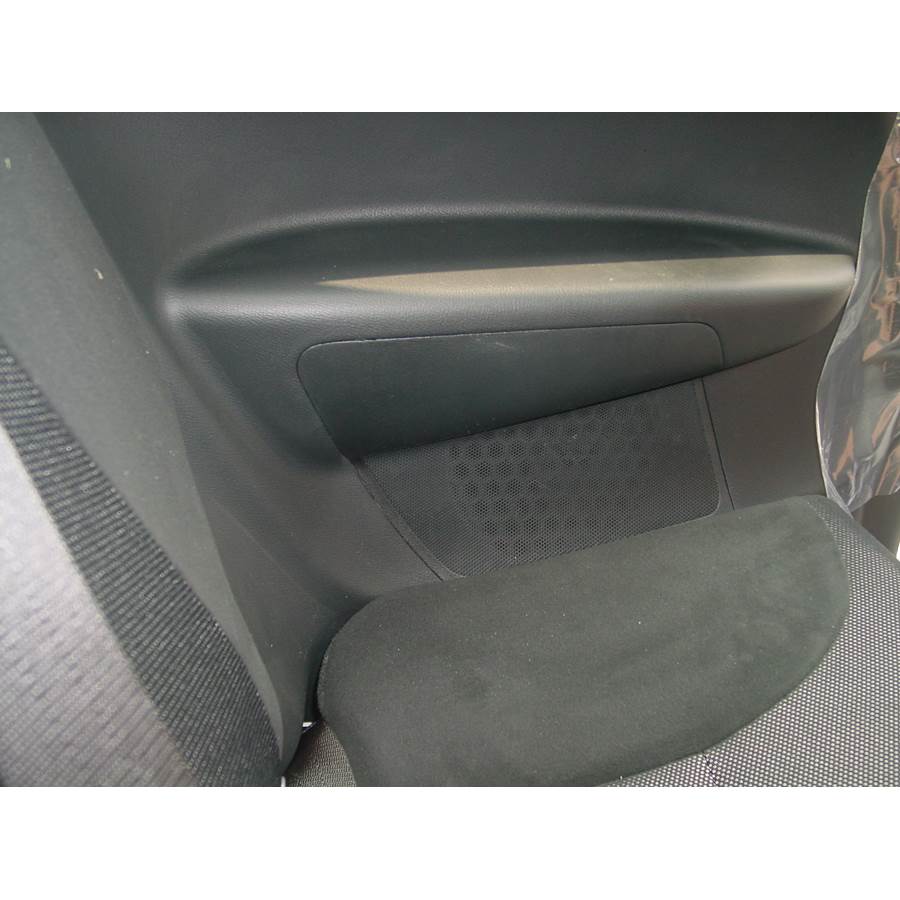 2003 Honda Civic SI Rear side panel speaker location