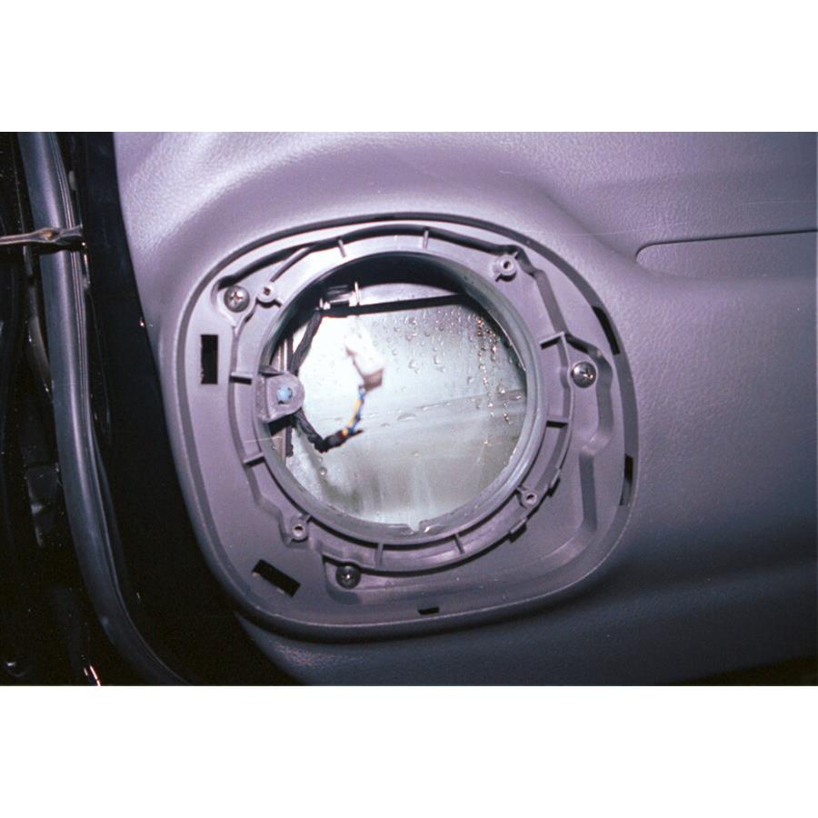 2004 Isuzu Rodeo Front speaker removed
