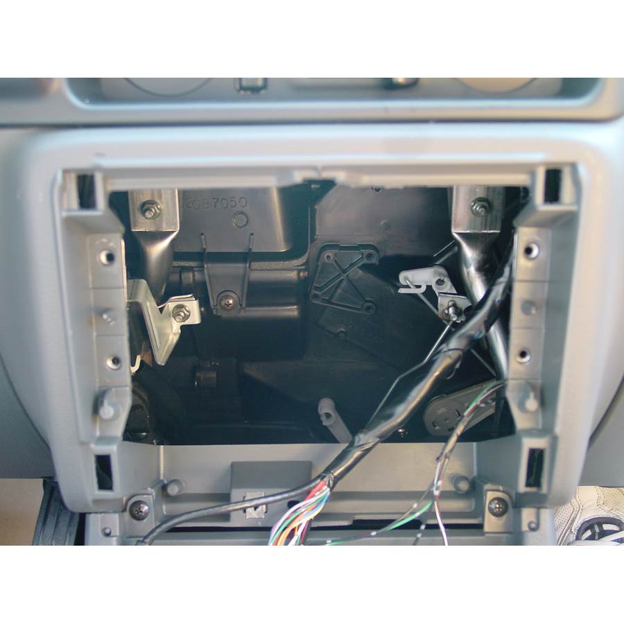 2002 Isuzu Rodeo Factory radio removed