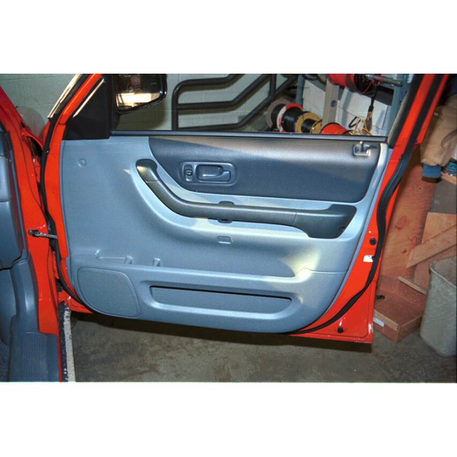 1998 Honda CRV Front door speaker location