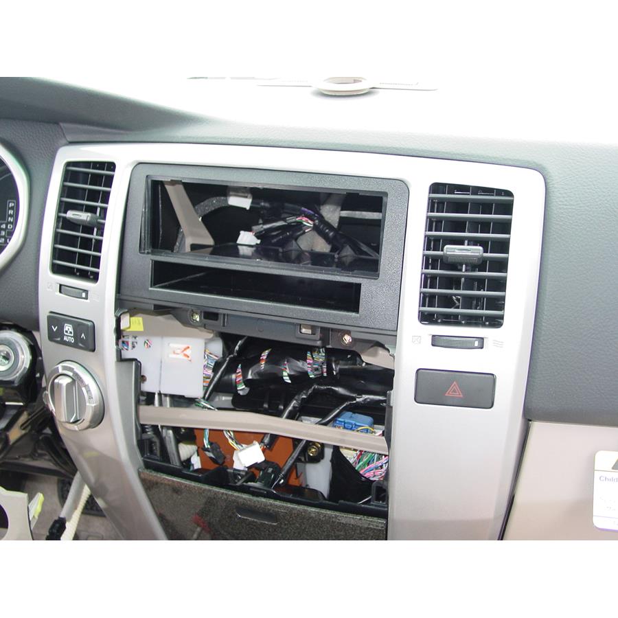 2005 Toyota 4Runner Stereo kit installed