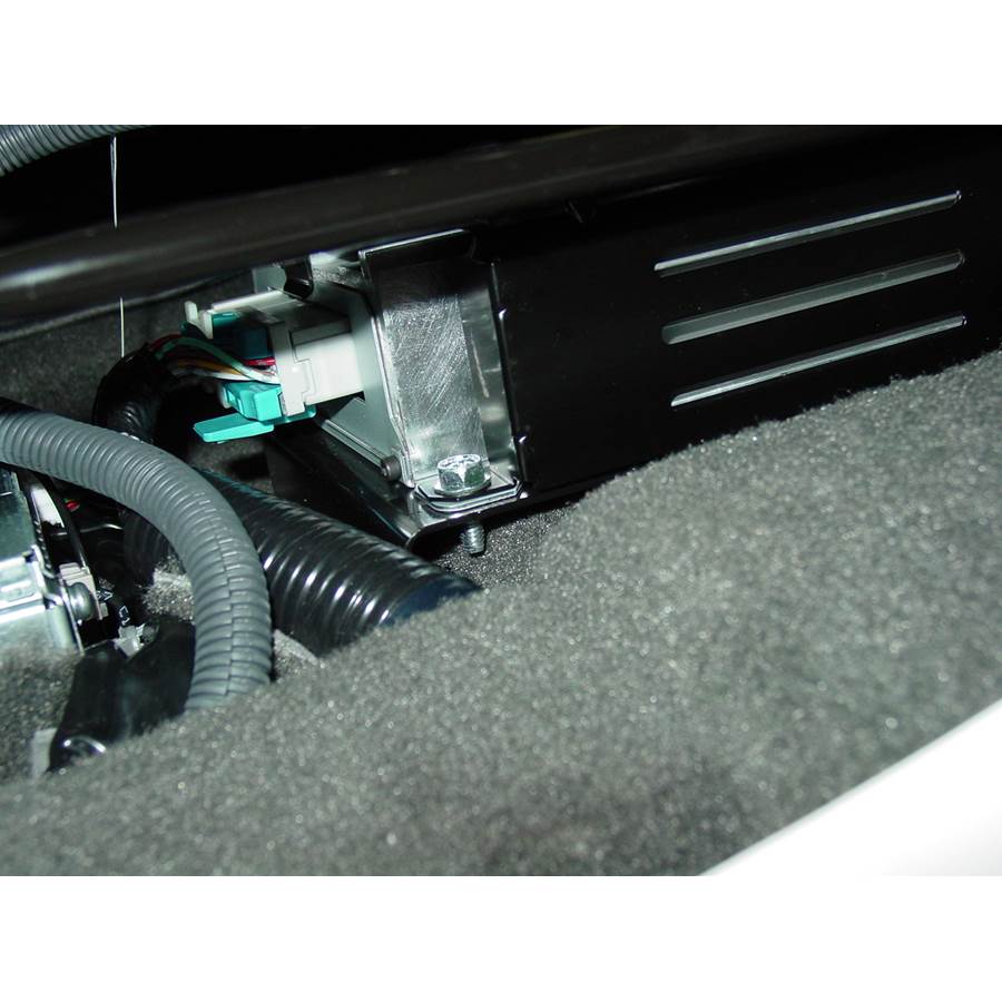 2014 Nissan Xterra Factory amplifier