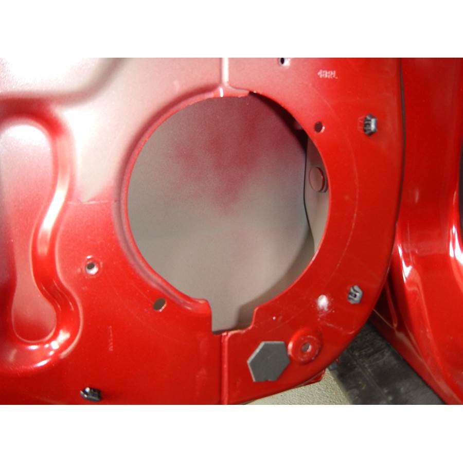 2019 Nissan Rogue Rear door speaker removed