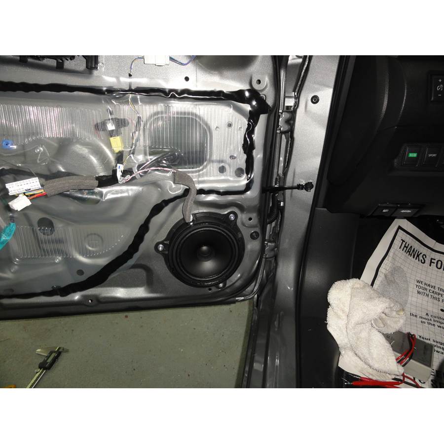 2013 Nissan Sentra Front door speaker