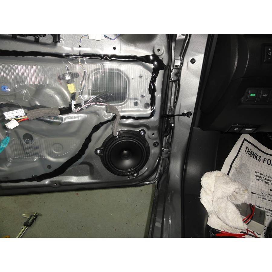 2014 Nissan Sentra Front door speaker