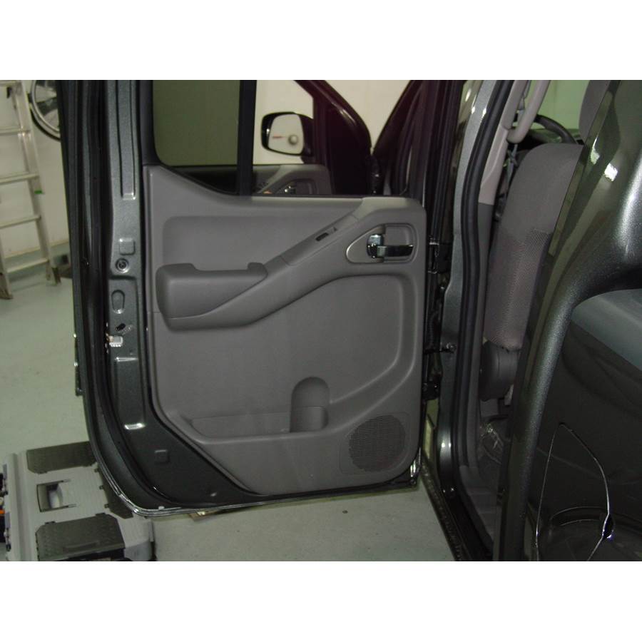 2009 Nissan Frontier PRO-4X Rear door speaker location
