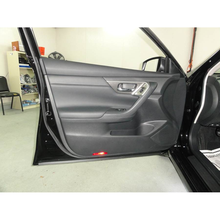 2018 Nissan Altima Front door speaker location