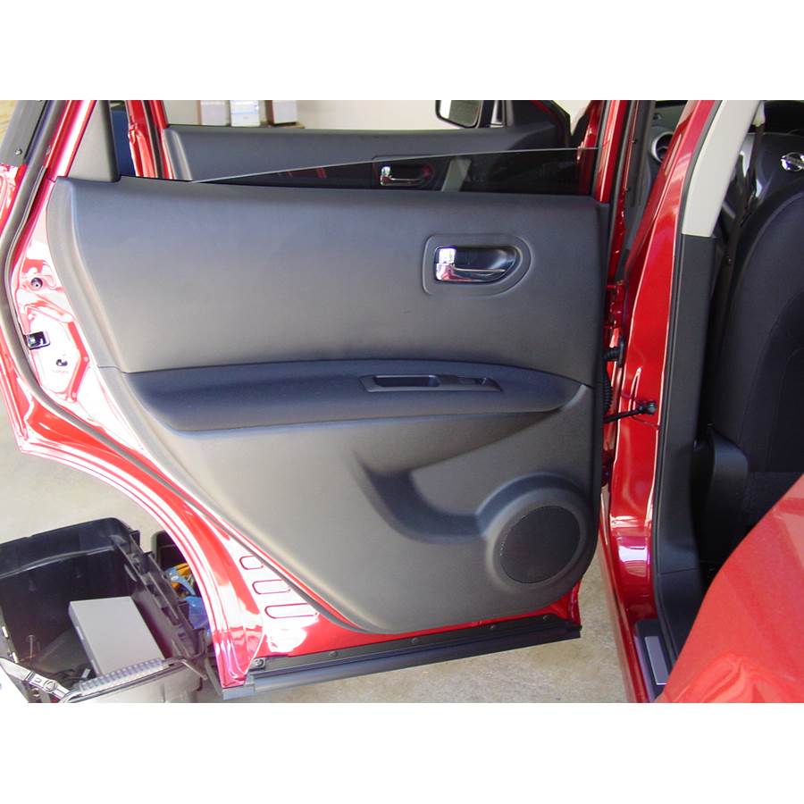 2010 Nissan Rogue Rear door speaker location