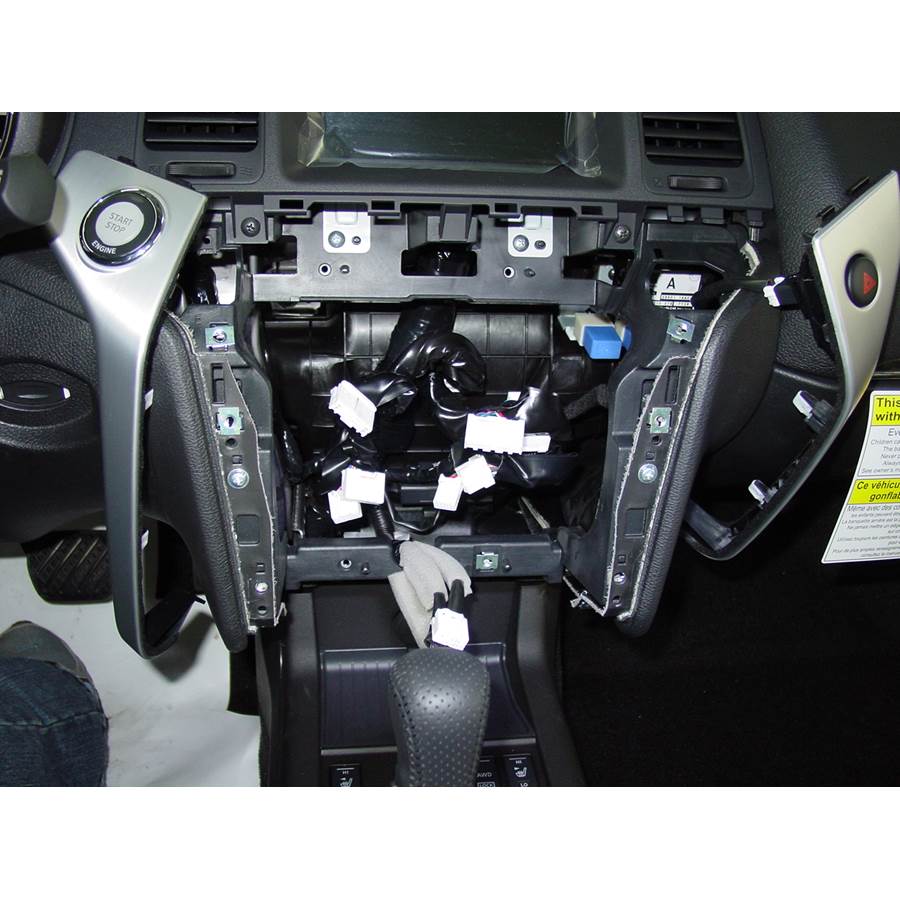 2012 Nissan Murano Factory radio removed