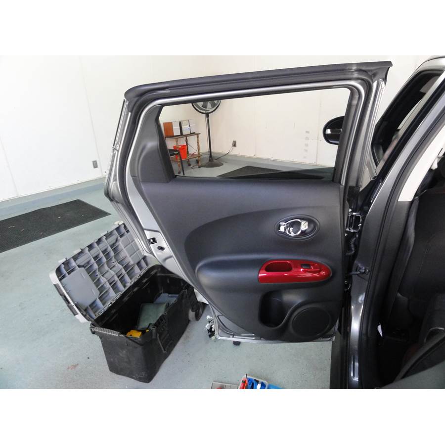2011 Nissan Juke Rear door speaker location