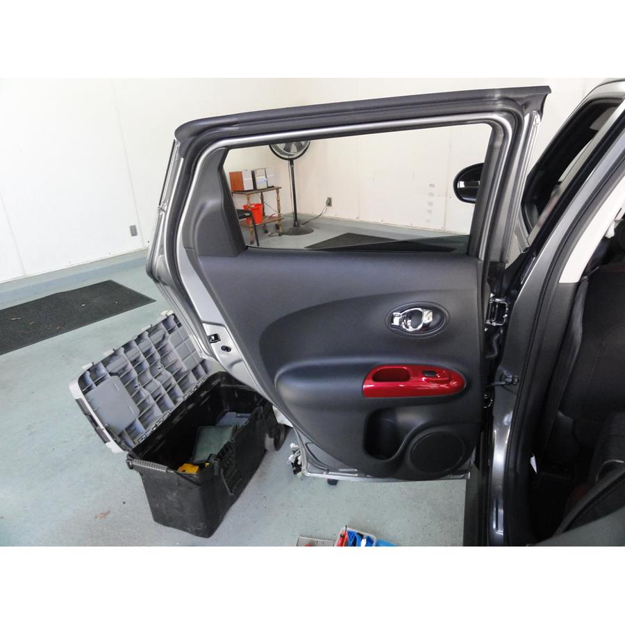 2016 Nissan Juke Rear door speaker location