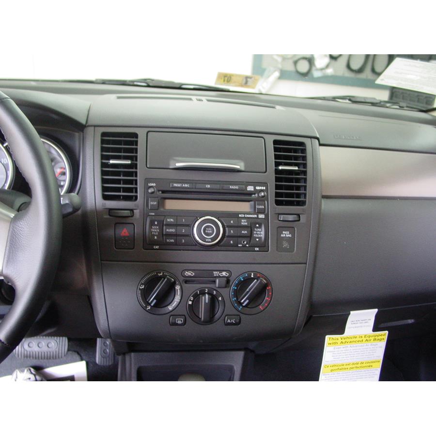 2012 Nissan Versa Factory Radio