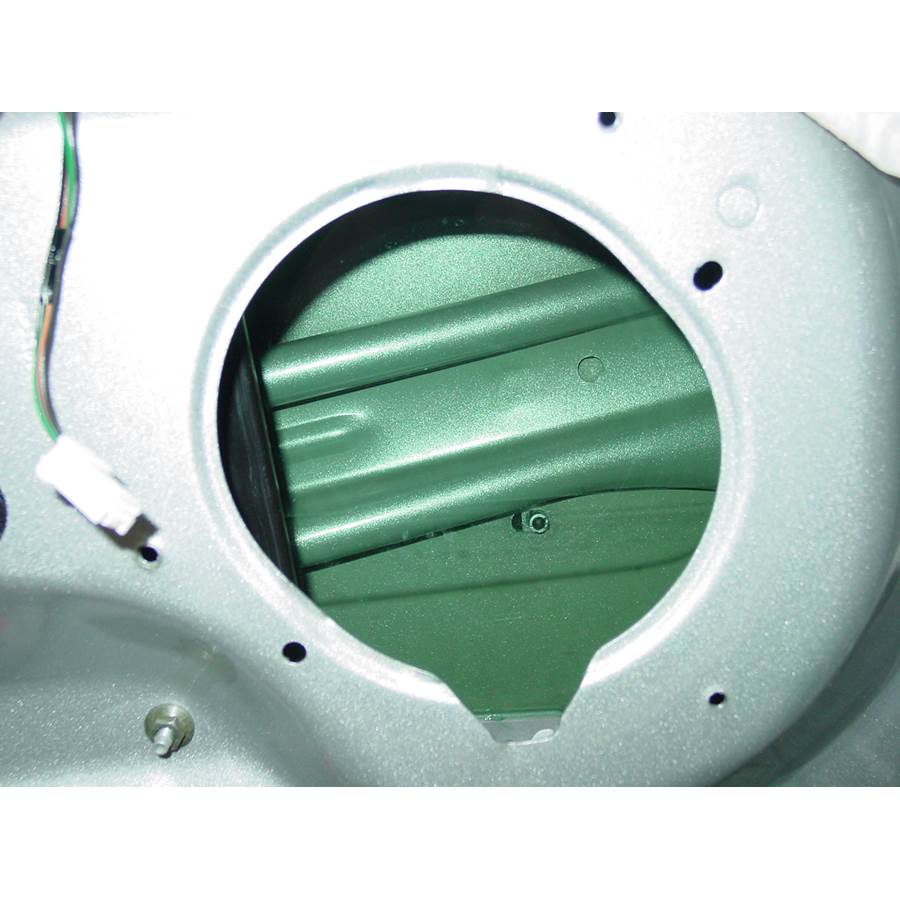 2007 Nissan Quest Front speaker removed