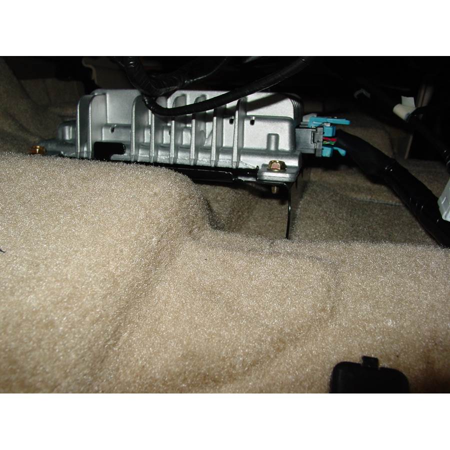 2009 Nissan Pathfinder Factory amplifier
