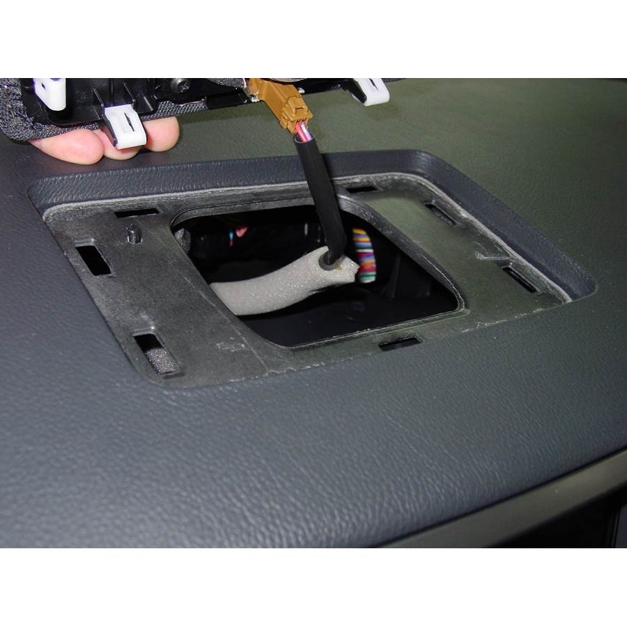 2014 Nissan Armada Center dash speaker removed
