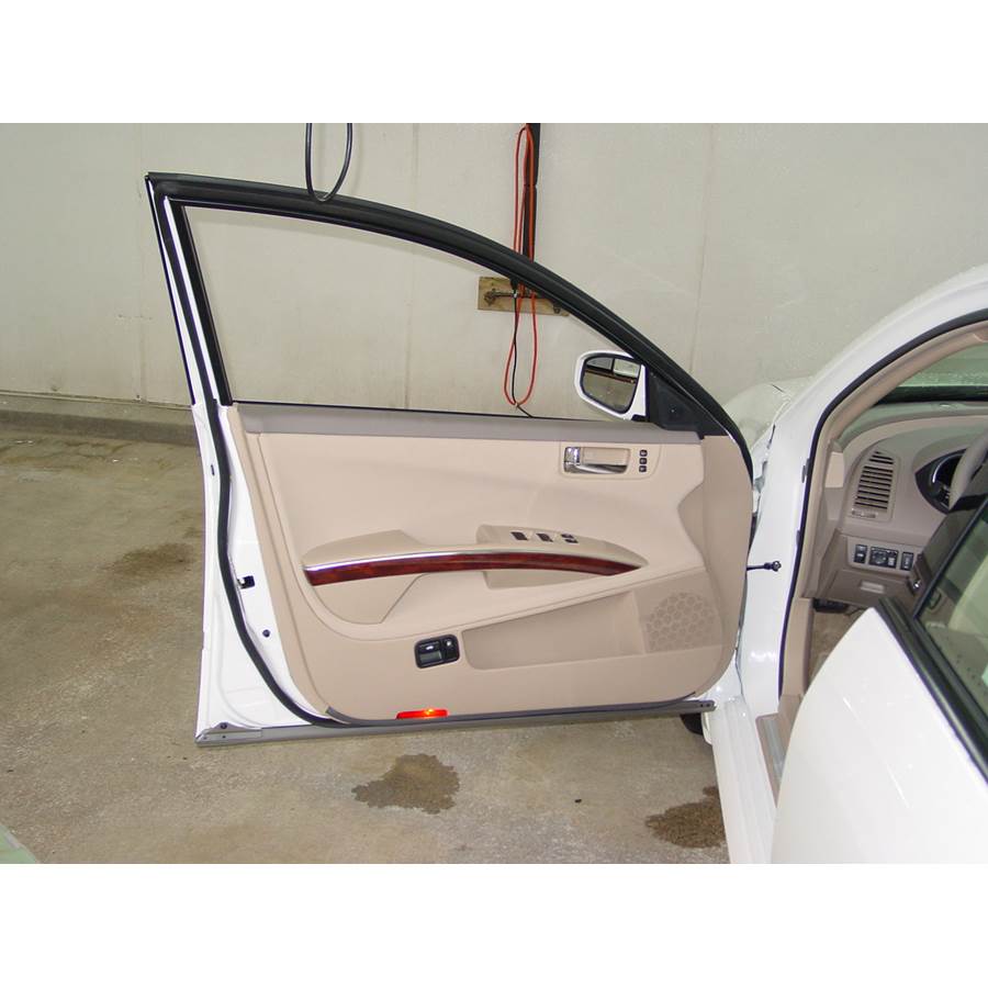 2008 Nissan Maxima Front door speaker location