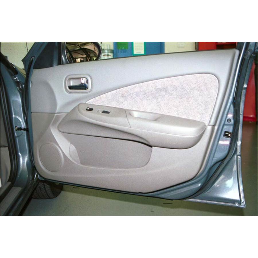 2006 Nissan Sentra Front door speaker location