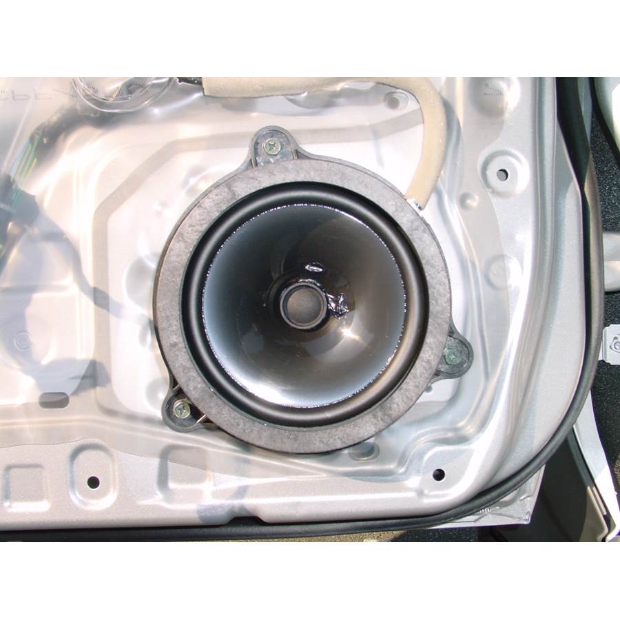 2004 Nissan Xterra Front door speaker