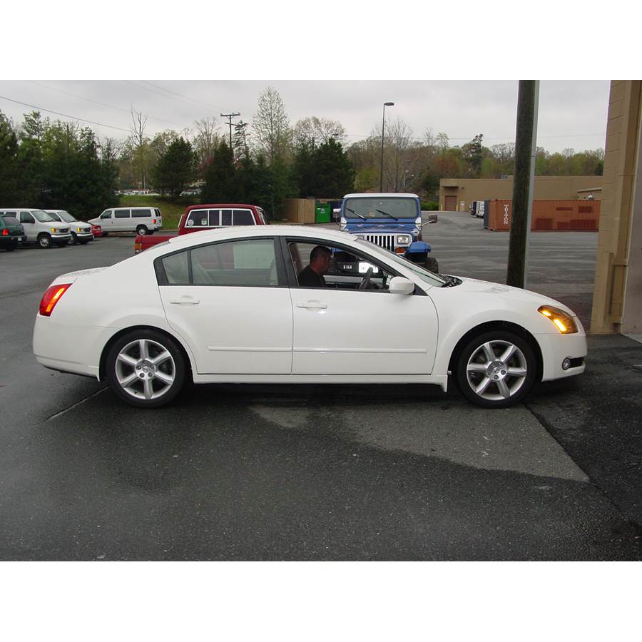 2004 Nissan Maxima Exterior