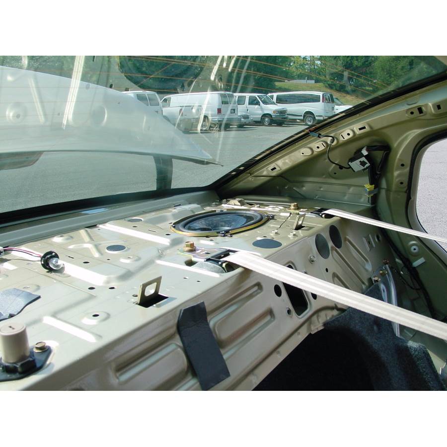 2004 Nissan Altima Rear deck speaker