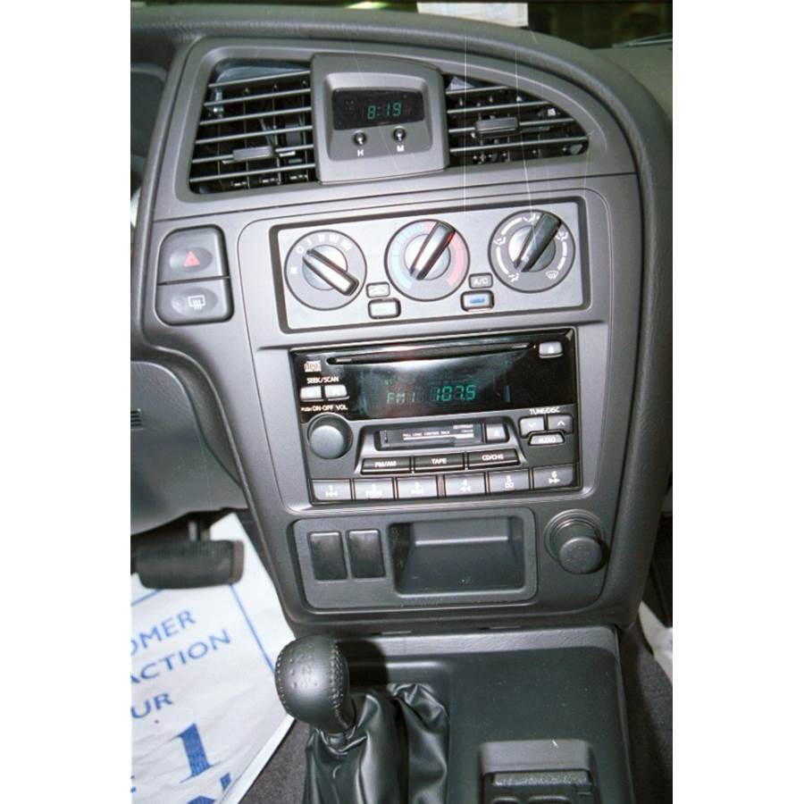 2002 Nissan Pathfinder Factory Radio