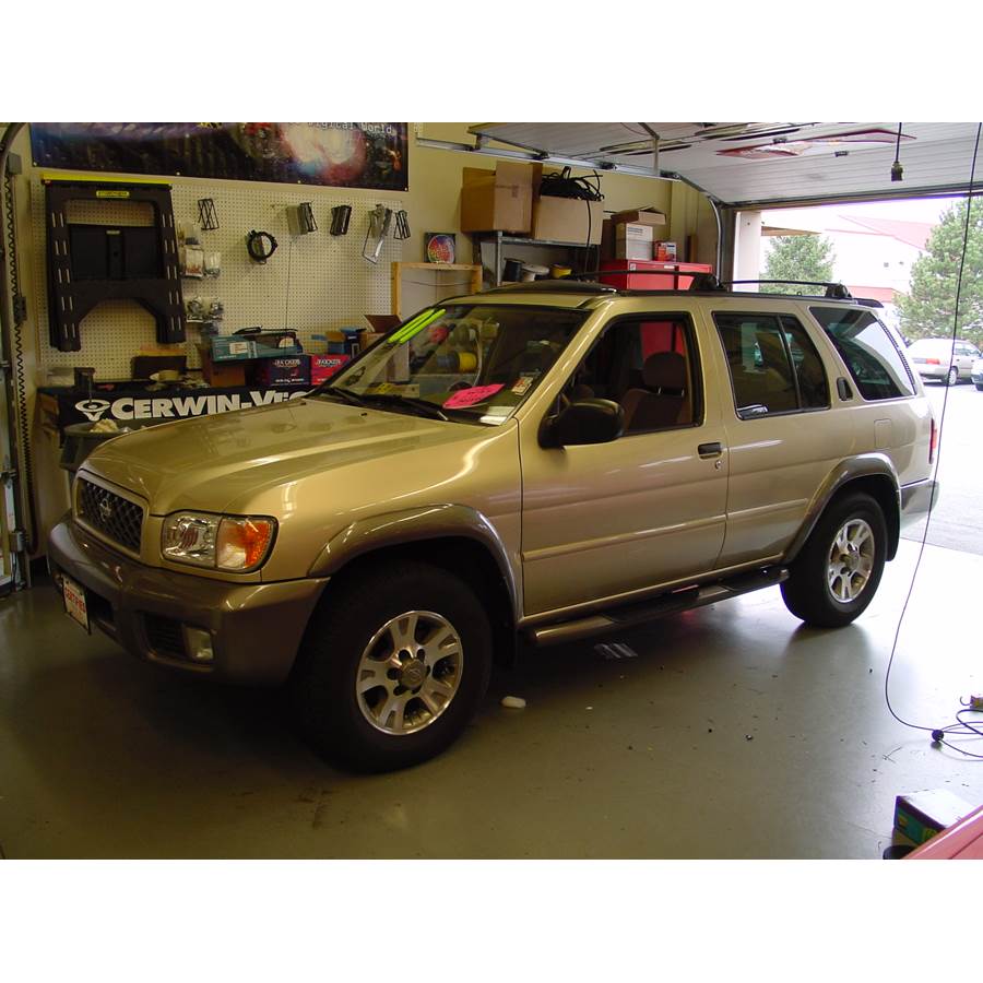 2001 Nissan Pathfinder Exterior