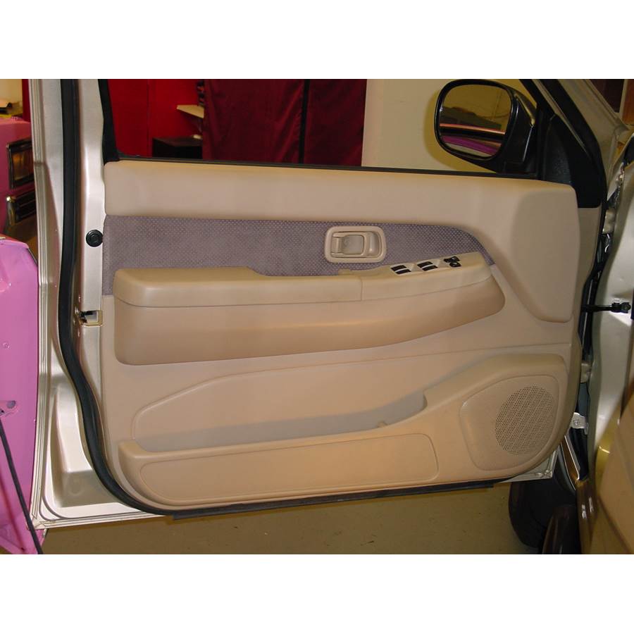 2001 Nissan Pathfinder Front door speaker location