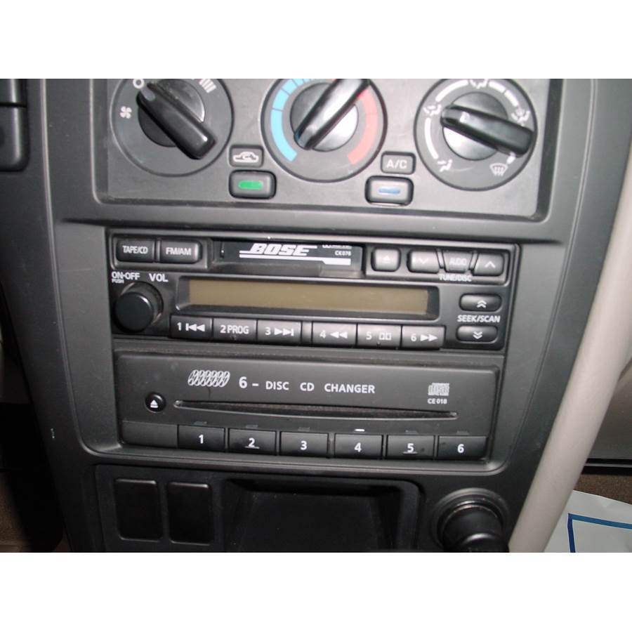 2004 Nissan Pathfinder SE Factory Radio