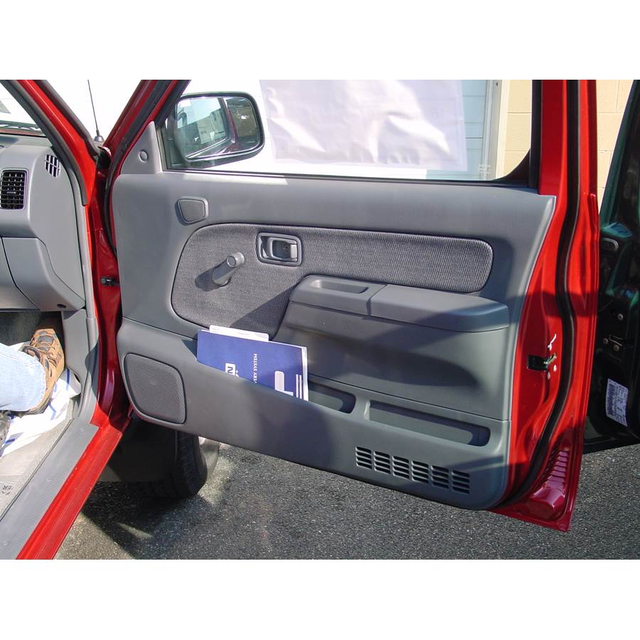 1998 Nissan Frontier Front door speaker location