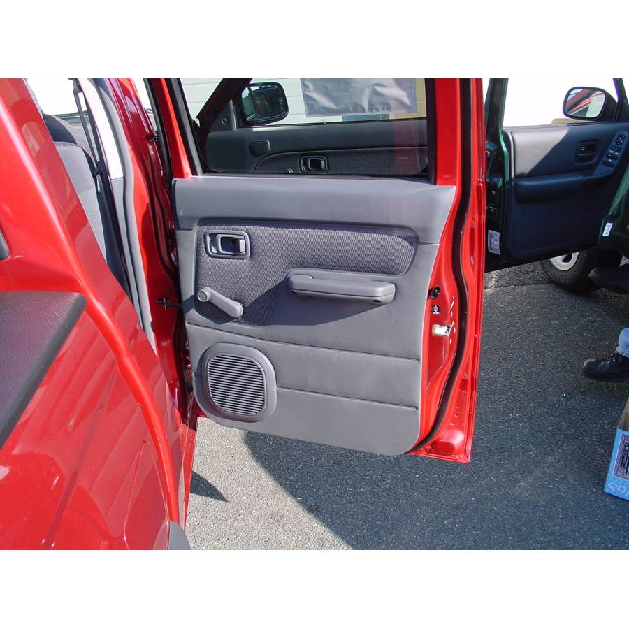 2000 Nissan Frontier Rear door speaker location